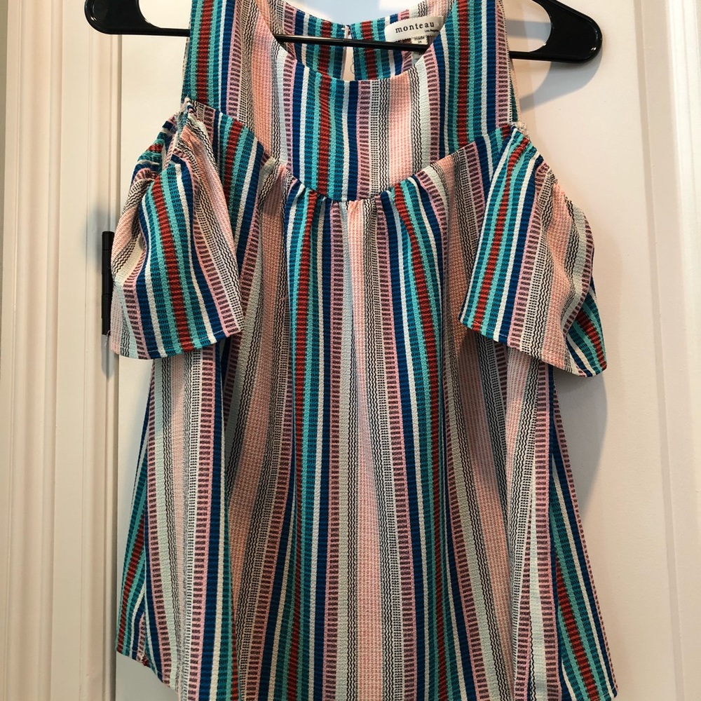 Cute brand new blouse